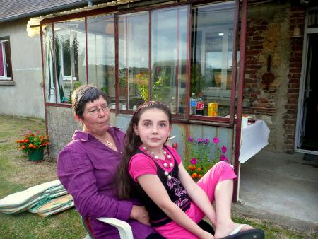 Mamie et sa petite fille 
